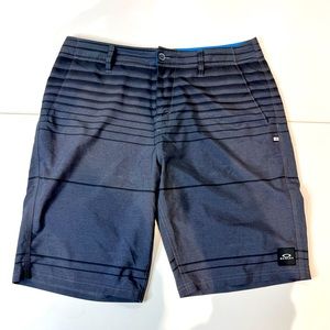Oakley swim trunks bathing suit size 34 excellent condition